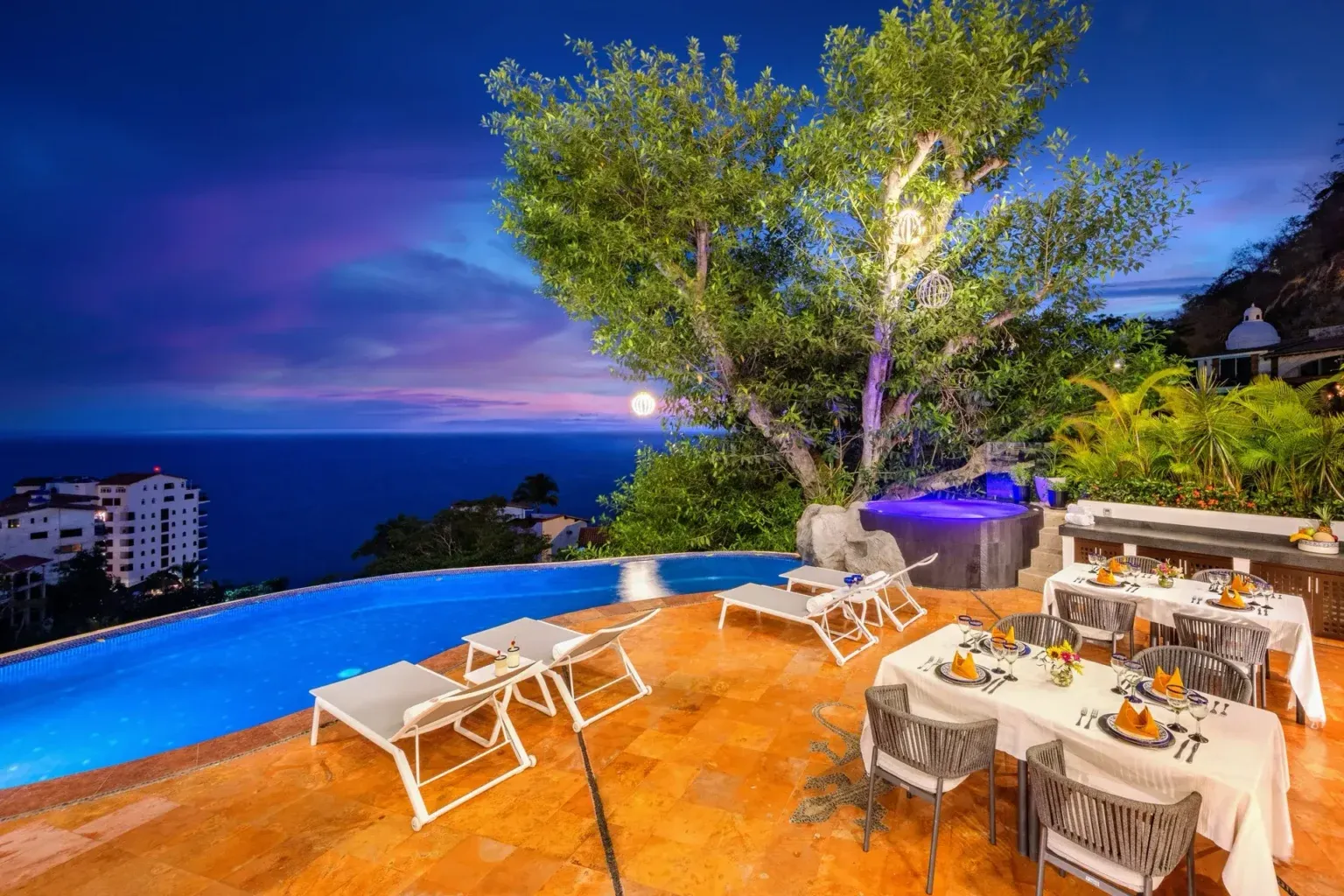 Villa Divina – Conchas Chinas, Puerto Vallarta